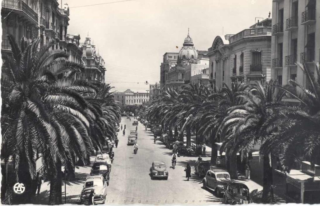 ORAN BOULEVARD GALLIENI ET LE LYCEE.JPG